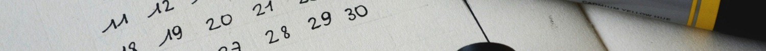 Kalender mit Stift